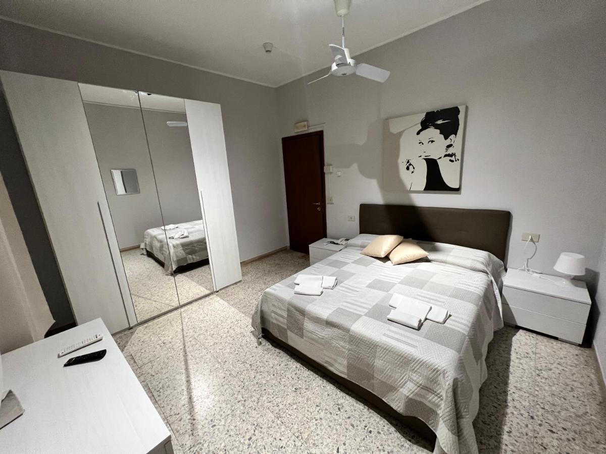 Hotel Sabatino Follonica Kültér fotó